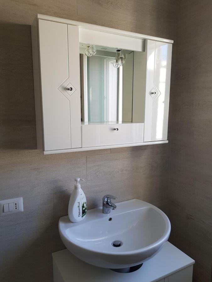 Aparthotel La Rotonda Sul Mare Vieste Esterno foto