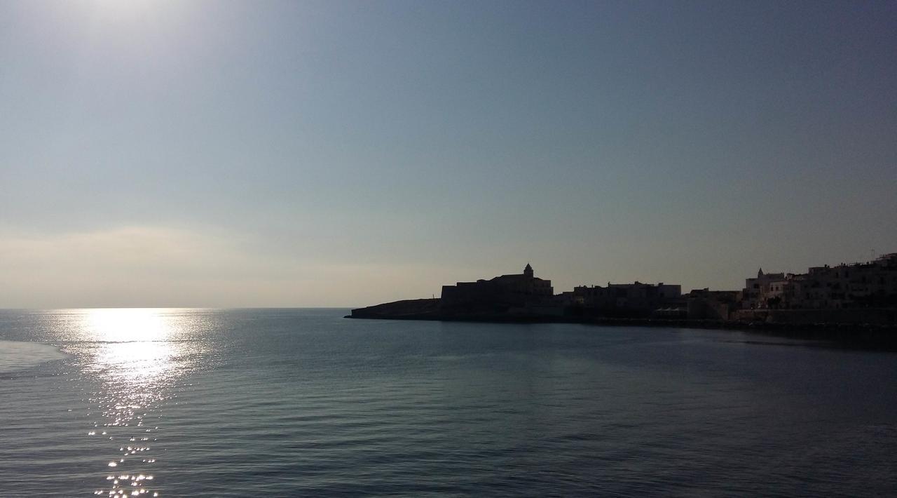 Aparthotel La Rotonda Sul Mare Vieste Esterno foto